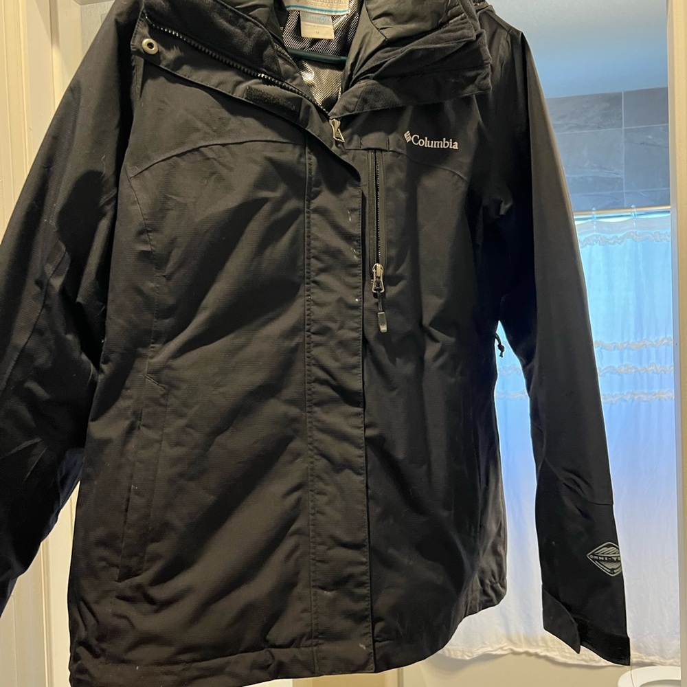 Columbia Omni shield bugaboo interchange jacket in medium ! Excellent condition!